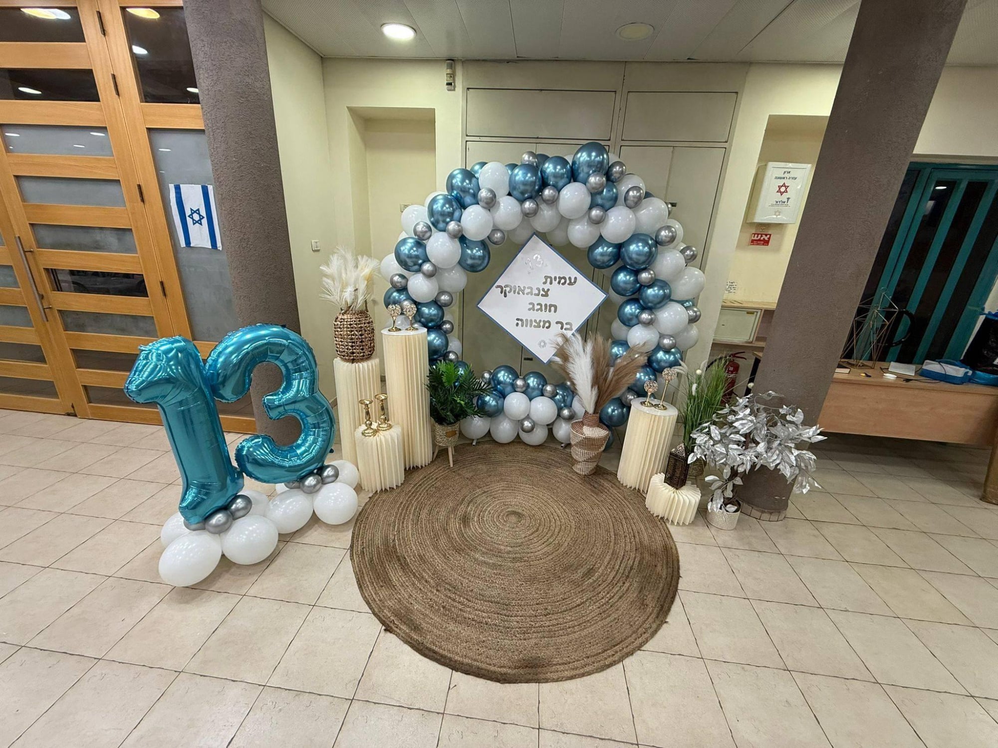 בלונים בצבע ורוד